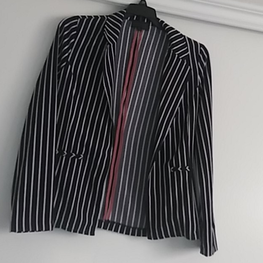 Black/White Suit Jacket